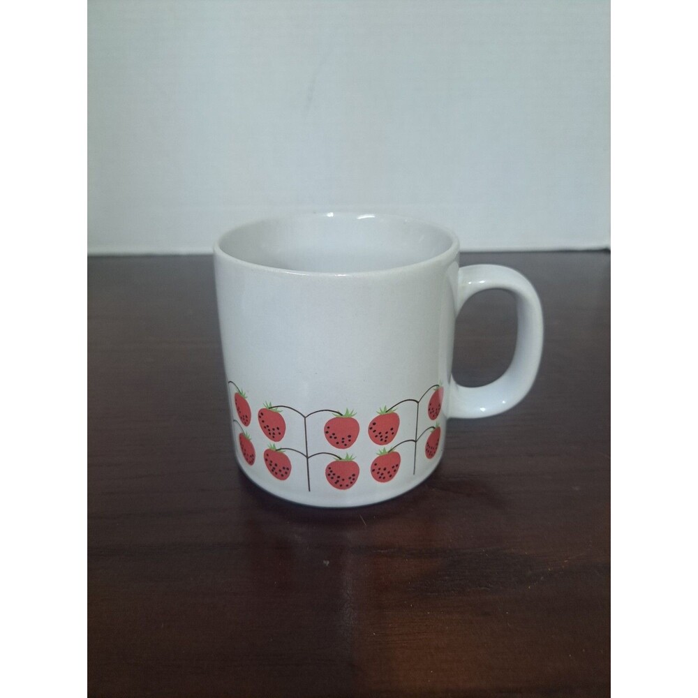 Nevco Strawberry Pattern Mug